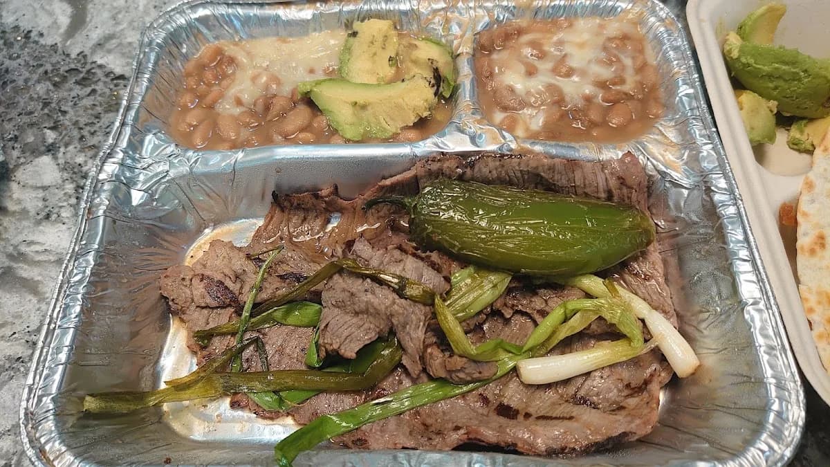 La Monarca Food Truck photo 3