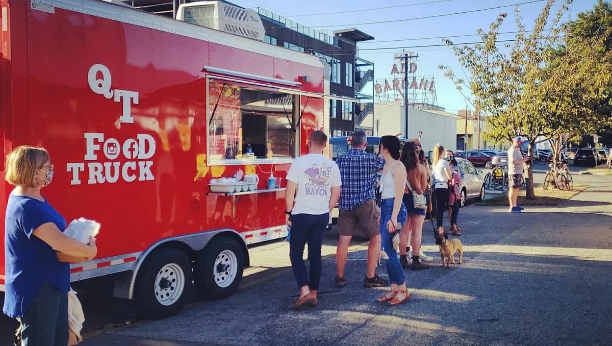 QT Food Truck photo 2