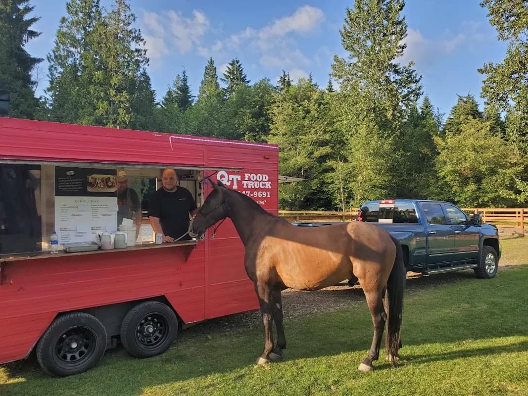 QT Food Truck photo 3