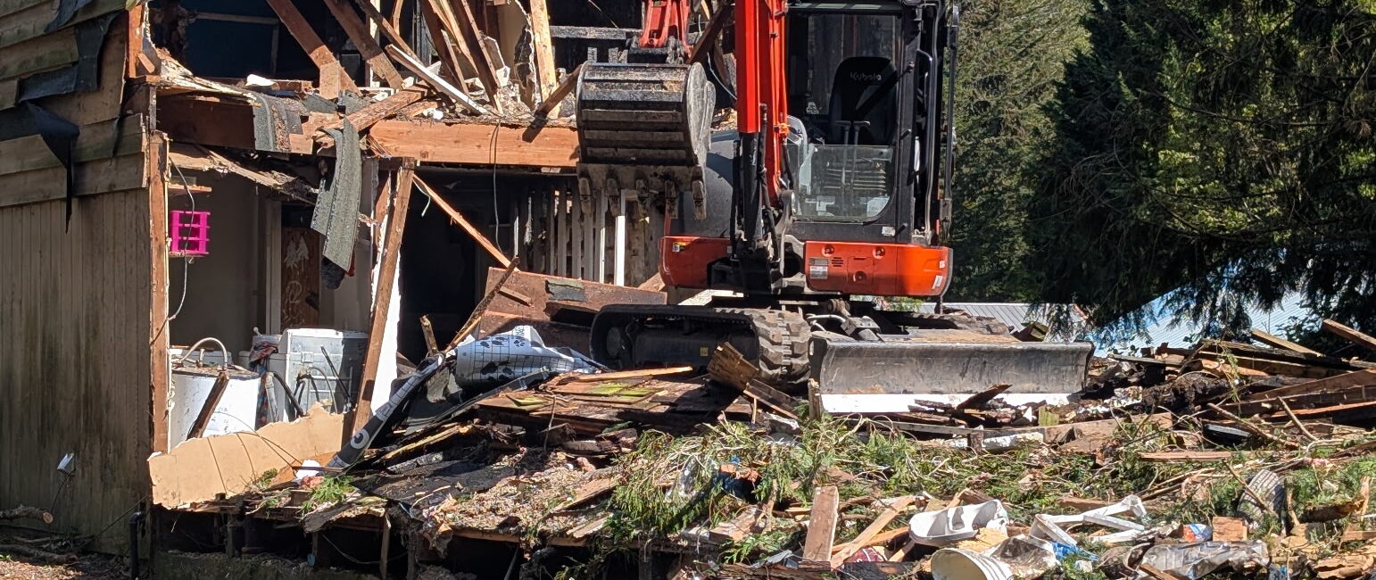 Walt's Demo, Excavating & Wood Co