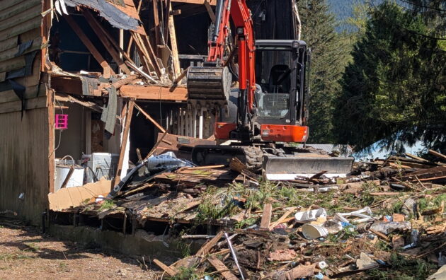 Walt's Demo, Excavating & Wood Co